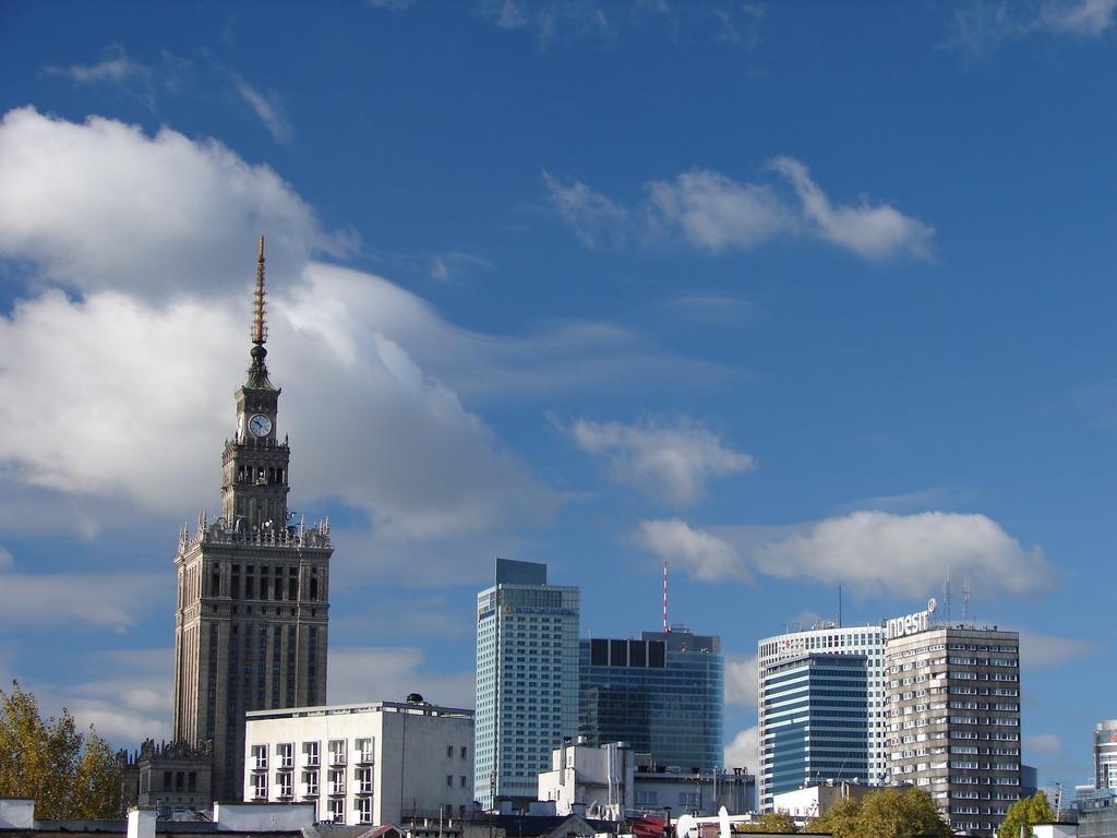 New World St Hostel And Private Room Warszawa Exteriör bild