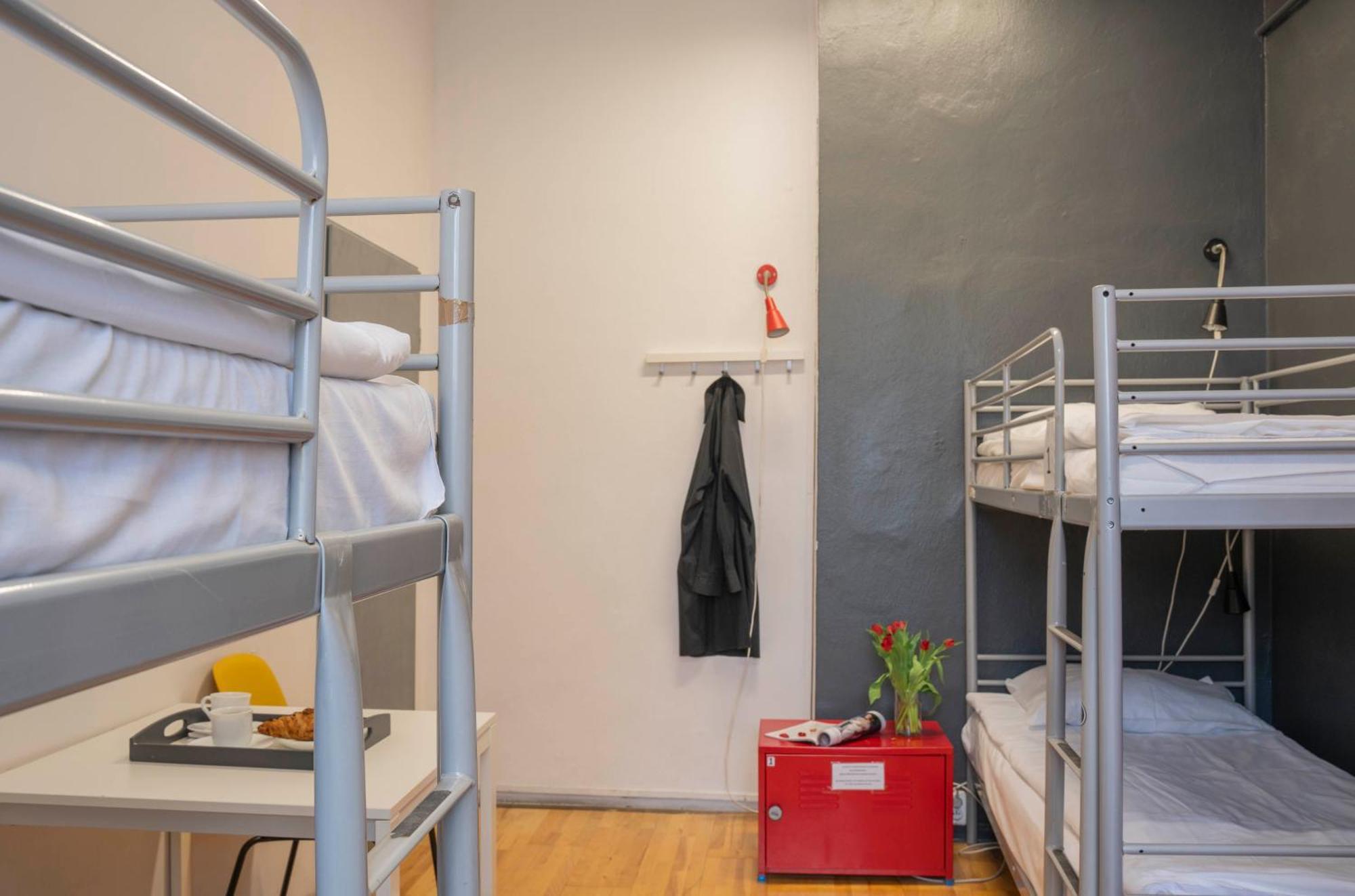 New World St Hostel And Private Room Warszawa Exteriör bild