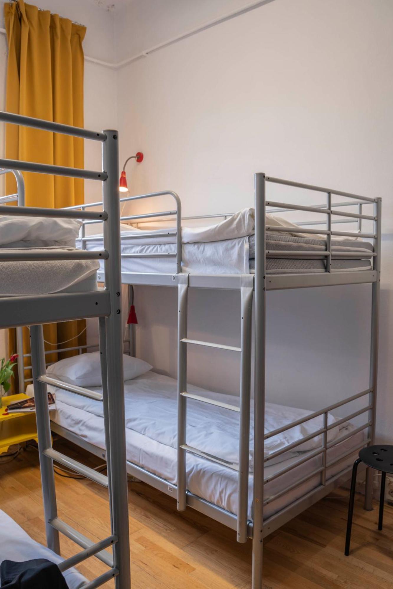 New World St Hostel And Private Room Warszawa Exteriör bild
