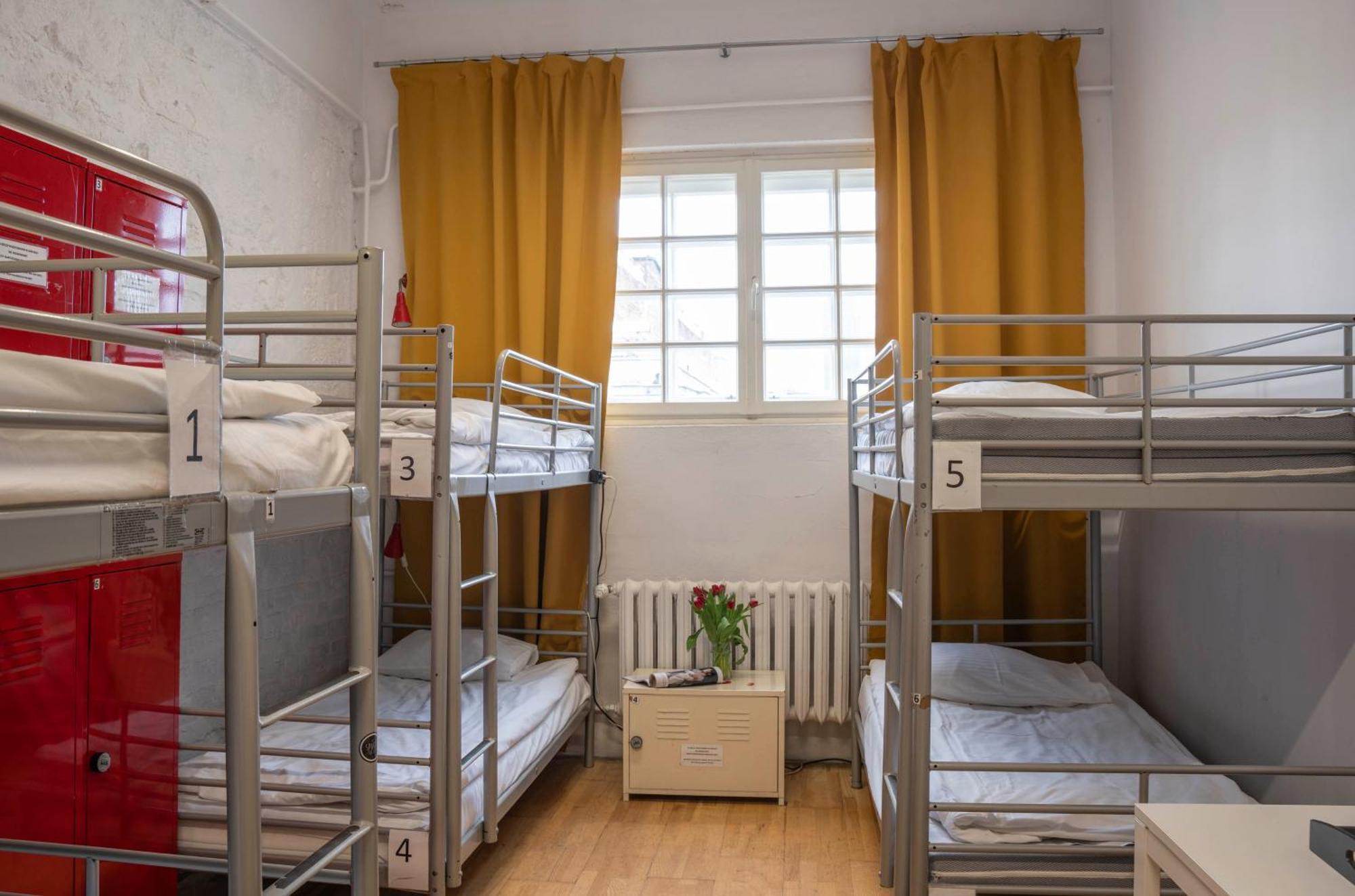 New World St Hostel And Private Room Warszawa Exteriör bild